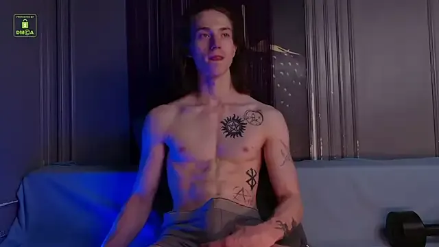 AdrianaAndrade – webcam model profile photo Image 3