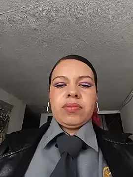 NickiLike – webcam model profile photo Image 5