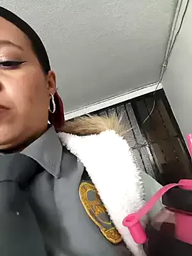 NickiLike – webcam model profile photo Image 6