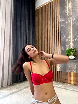 Bella – webcam model profile photo Image 17