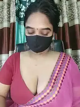 Scarlett – webcam model profile photo Image 12