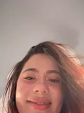 AmberJoulie – webcam model profile photo Image 5