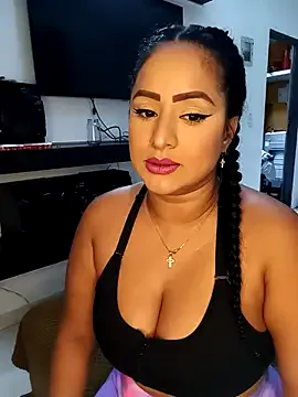 LizBentley – webcam model profile photo Image 3