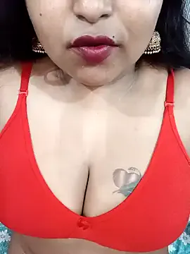 IvyStuart – webcam model profile photo Image 2