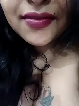 IvyStuart – webcam model profile photo Image 3