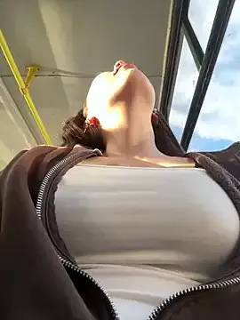 yuna_rin – webcam model profile photo Image 11