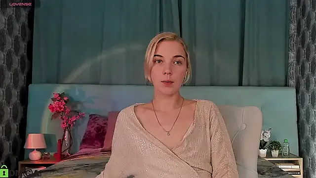 MollyBoston – webcam model profile photo Image 11