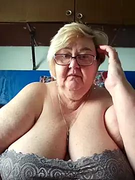 AngelCoco – webcam model profile photo Image 9