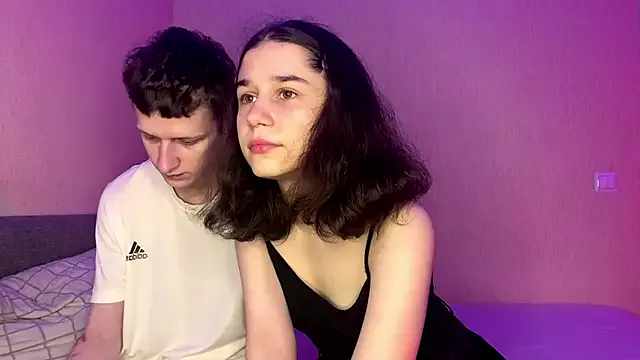 MiraKova – webcam model profile photo Image 19