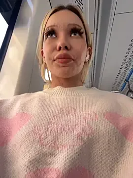 JessieLiu – webcam model profile photo Image 16