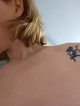 BunnyRin – webcam model profile photo Image 5