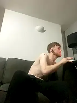 AyshaConnor – webcam model profile photo Image 3