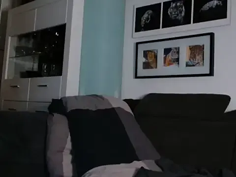 AyshaConnor – webcam model profile photo Image 18