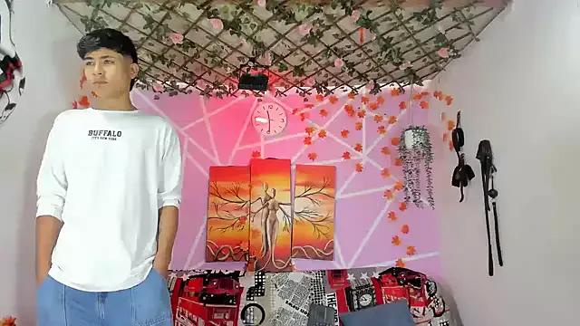 Dolce – webcam model profile photo Image 11