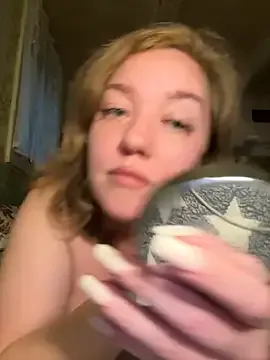 ErzabelLew – webcam model profile photo Image 10