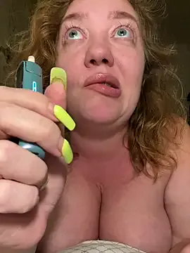 ErzabelLew – webcam model profile photo Image 5