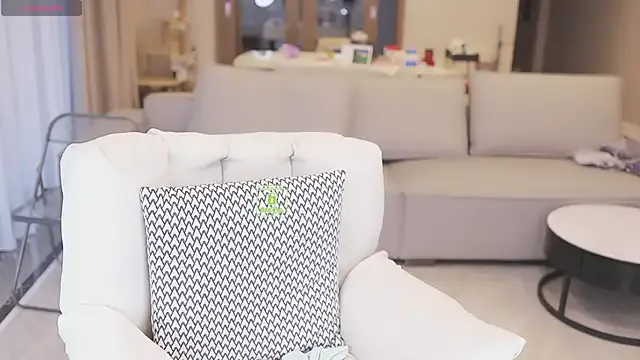 TianaFlower – webcam model profile photo Image 4