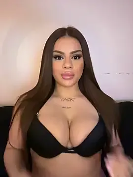 BeatriceVazqueze – webcam model profile photo Image 2