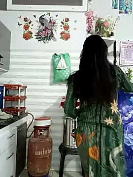 Anita – webcam model profile photo Image 14