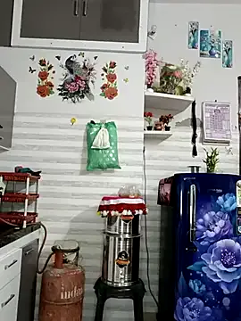 Anita – webcam model profile photo Image 15