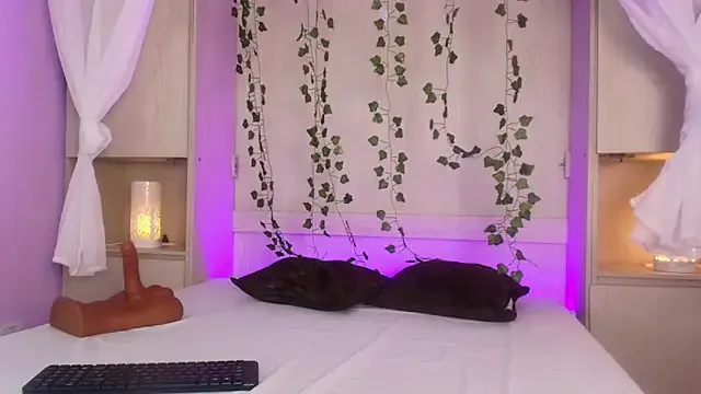 mai-chan_ – webcam model profile photo Image 13