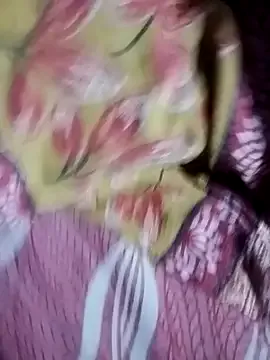 _Alicee_1 – webcam model profile photo Image 7