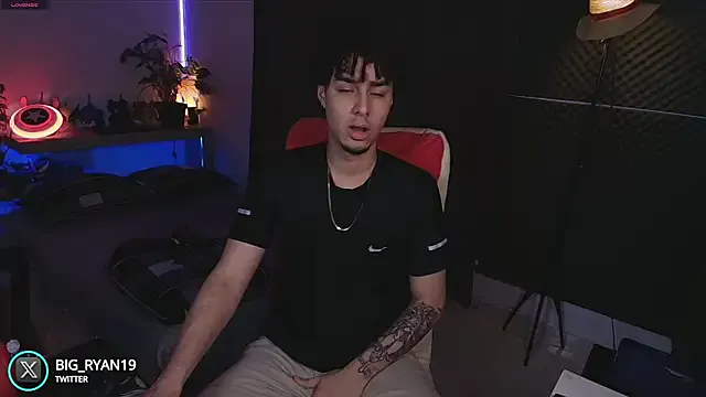 Latin_summer – webcam model profile photo Image 15