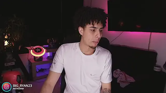 Latin_summer – webcam model profile photo Image 4