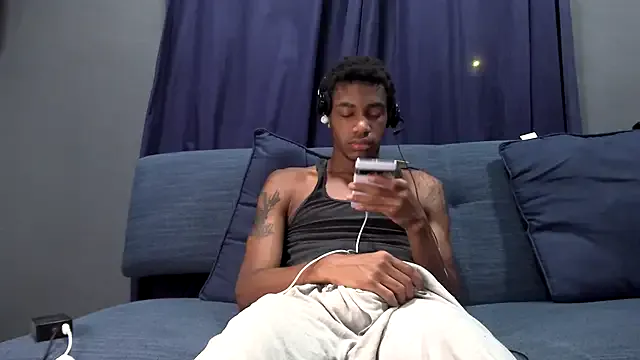 dreamteamgirls – webcam model profile photo Image 14