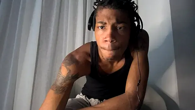 dreamteamgirls – webcam model profile photo Image 15