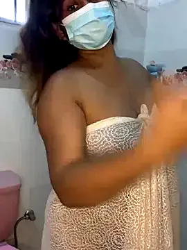 LaraOlson – webcam model profile photo Image 9