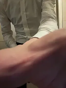 Dolce – webcam model profile photo Image 2