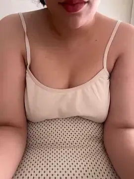 Scarlett – webcam model profile photo Image 10