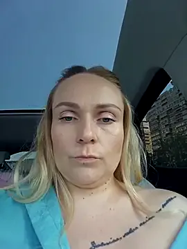 daddySgirl9 – webcam model profile photo Image 12