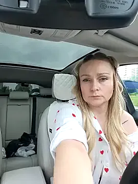 daddySgirl9 – webcam model profile photo Image 3