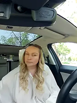 daddySgirl9 – webcam model profile photo Image 6