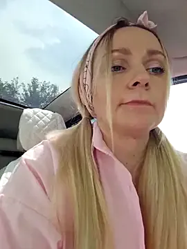 daddySgirl9 – webcam model profile photo Image 7