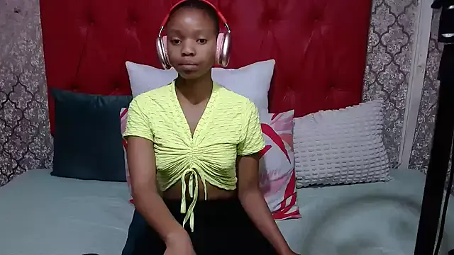 AbbyZanella – webcam model profile photo Image 19