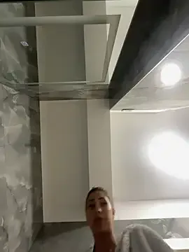 Yui-Ch – webcam model profile photo Image 9