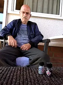 KateGale – webcam model profile photo Image 4