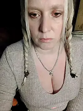 MarisaKarter – webcam model profile photo Image 13