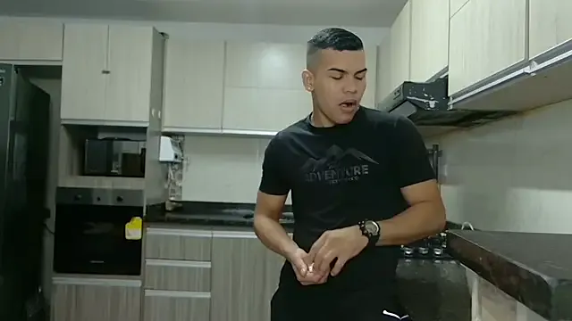 Madelynn – webcam model profile photo Image 13