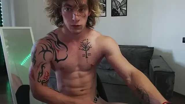 AyshaConnor – webcam model profile photo Image 3