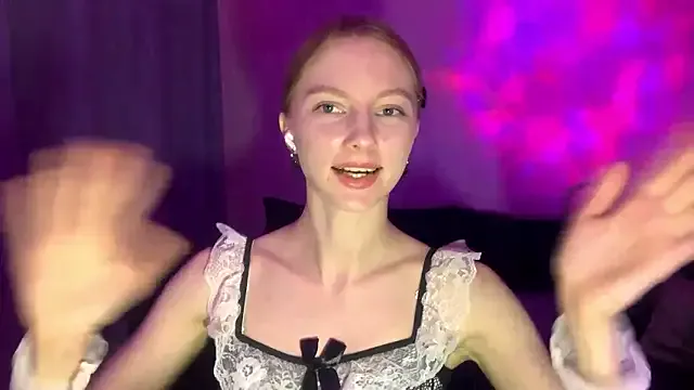 Sarawhitee – webcam model profile photo Image 4