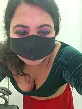 MerlyG – webcam model profile photo Image 5