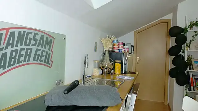 SonY_CaM – webcam model profile photo Image 11