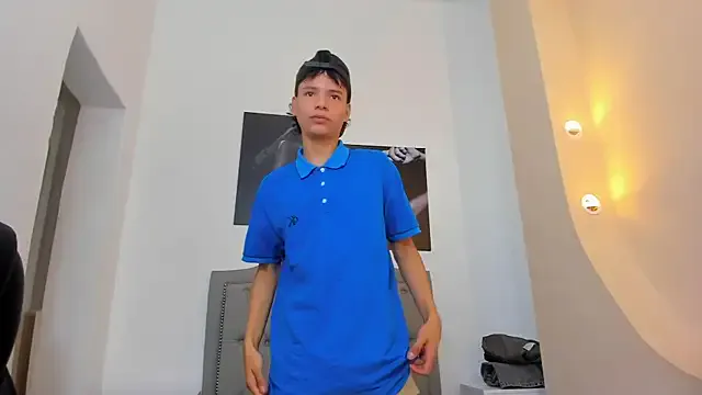 kissyyyss1 – webcam model profile photo Image 4