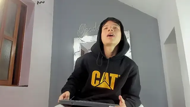 kissyyyss1 – webcam model profile photo Image 8