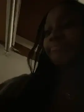 NohomiCambel – webcam model profile photo Image 3