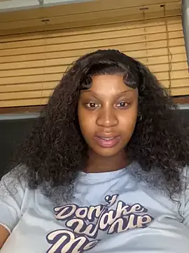 NohomiCambel – webcam model profile photo Image 7